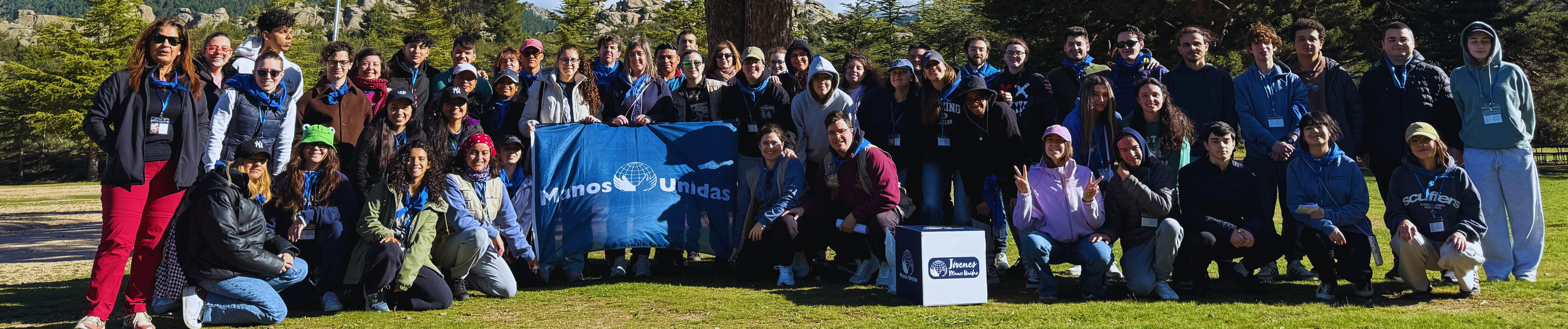 Banner grupo jóvenes voluntarios Manos Unidas
