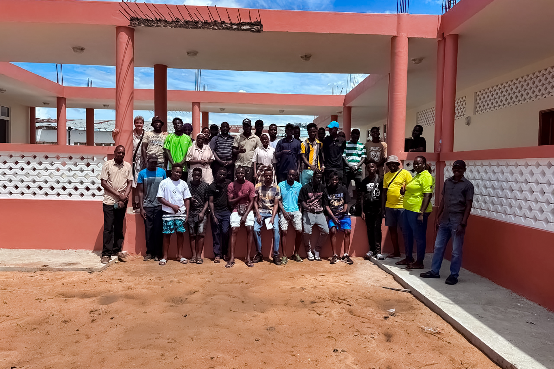 Mejora del acceso a educación secundaria en Chókwè, Mozambique