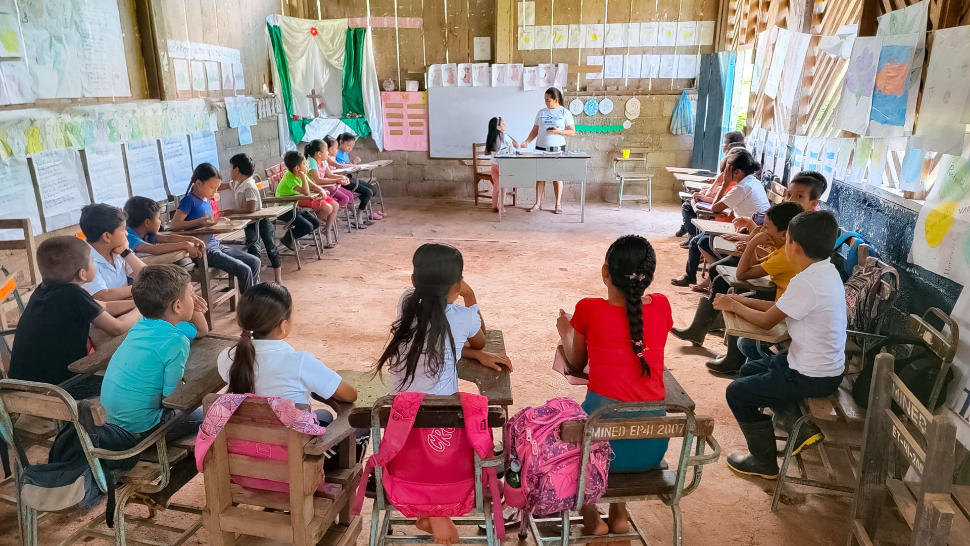 Fortalecimiento educativo en 36 centros educativos de la Región Atlántica Norte