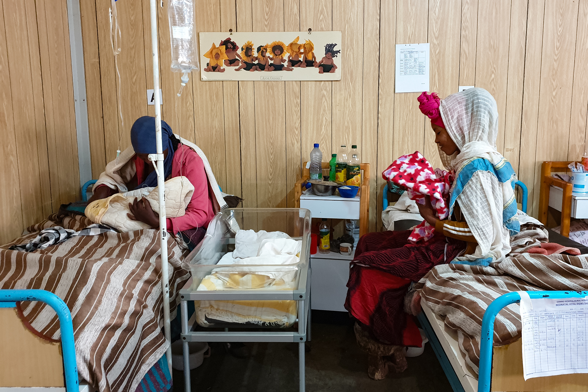 Mejora de los cuidados intensivos maternales y neonatales en 6 instituciones de salud