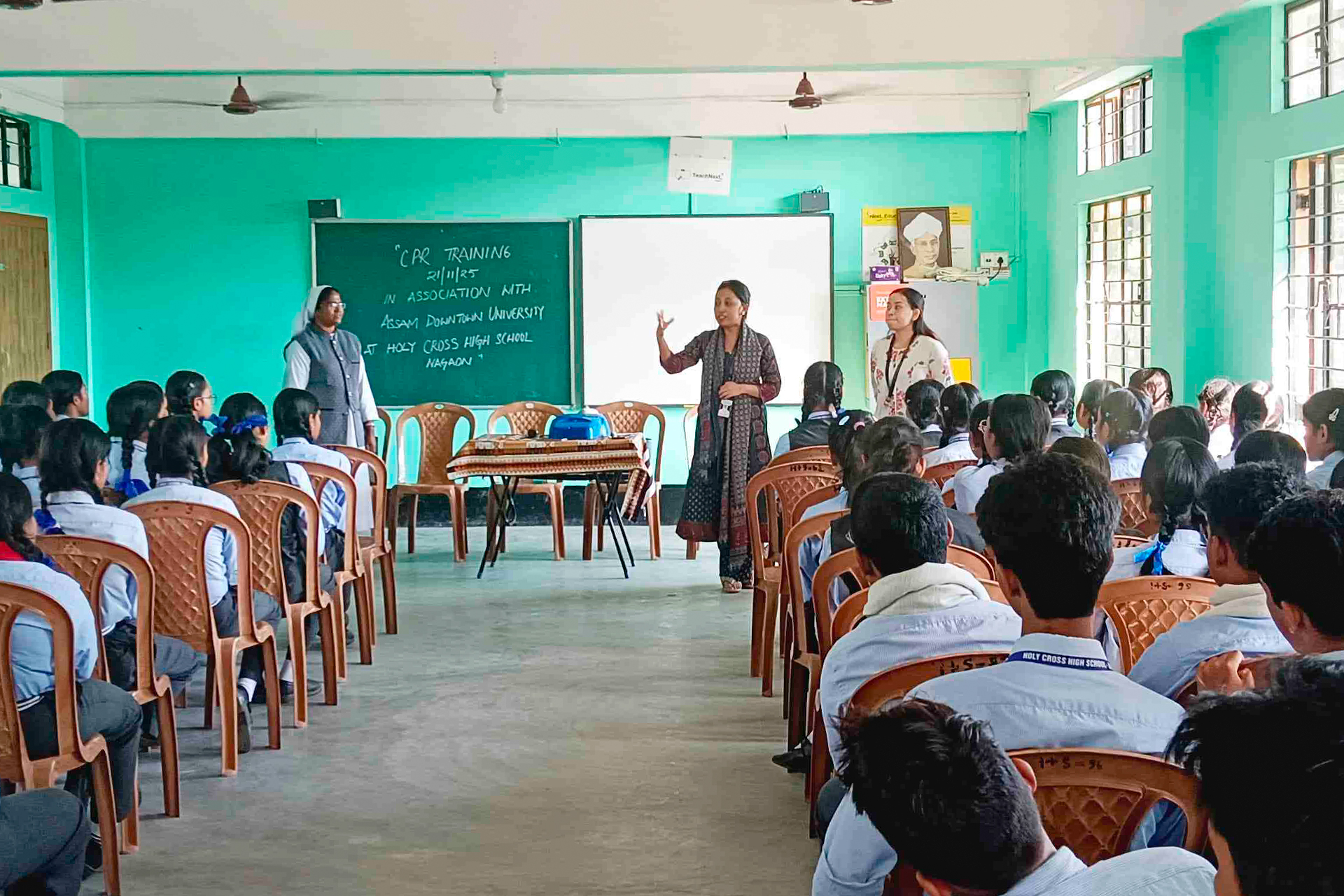 Promoción del acceso escolar a secundaria de la comunidad tribal de Borkola