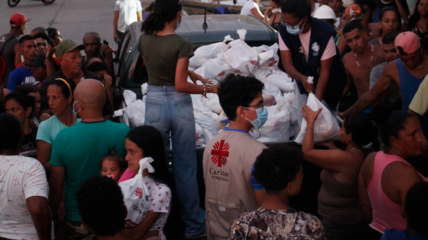 Terremotos en Venezuela: un mes después, la solidaridad continúa siendo urgente