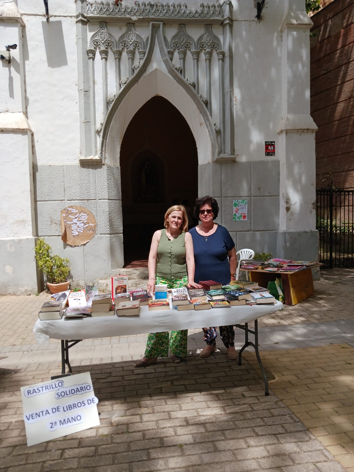 Rastrillo Solidario en Buñol a favor de nuestros proyectos | ONG Manos ...