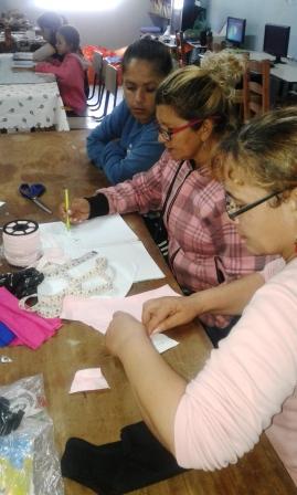 Proyecto Manos Unidas Formación Mujeres Paraguay