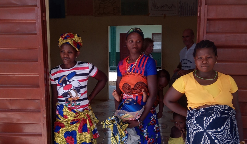 Salud materno-infantil en Sierra Leona: reforzando la atención primaria desde Lunsar. Fotografía: Marta Marí Sáez