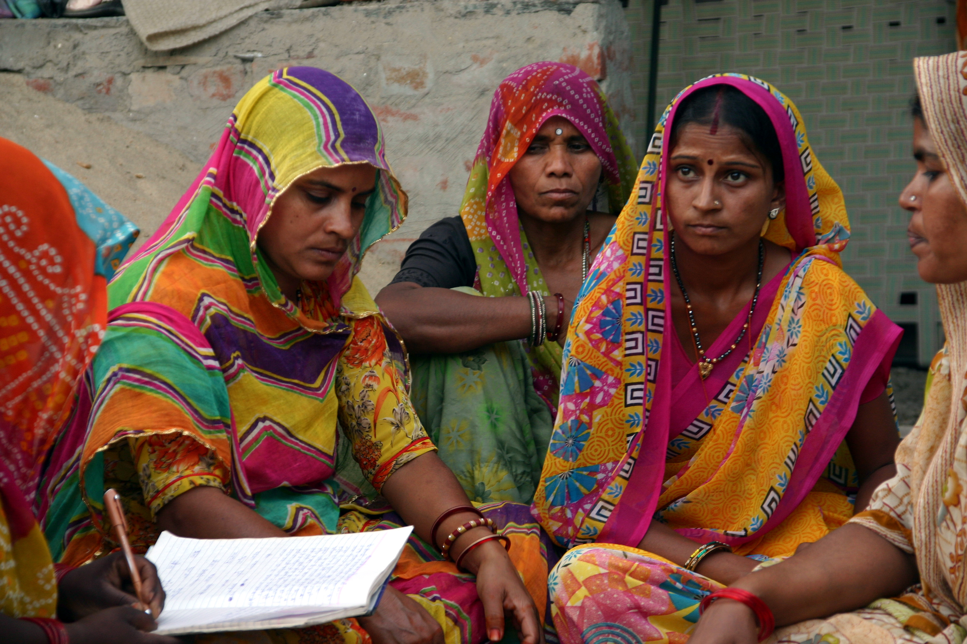Mujeres aborígenes del estado indio de Assam. Foto: Manos Unidas / Javier Fernández