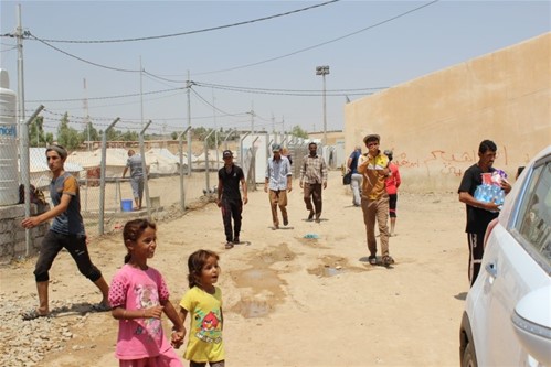 Alimentos primera necesidad a refugiados iraquíes