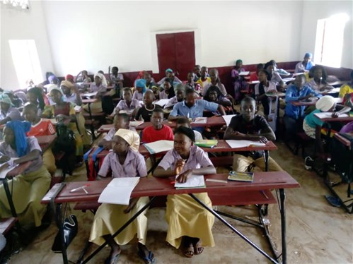 "Educación y acceso al agua para jóvenes sin recursos" en Moissala (Chad)
