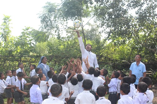 Equipamiento colegio
