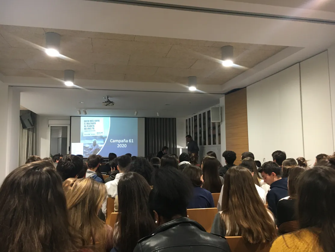 Charla a jovenes en la Parroquia de San Miguel de Pamplona