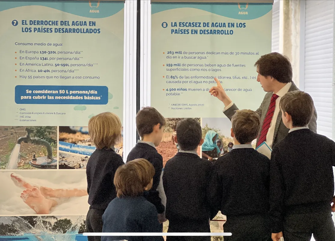Exposición del Agua en el colegio El Redín de Pamplona