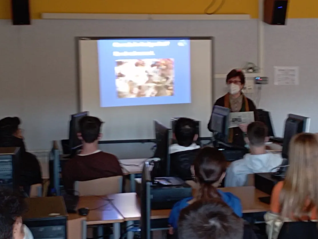 Charla sobre los derechos de la mujer y equidad