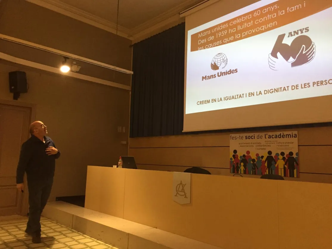 Charla en la Academia Católica, campaña 60