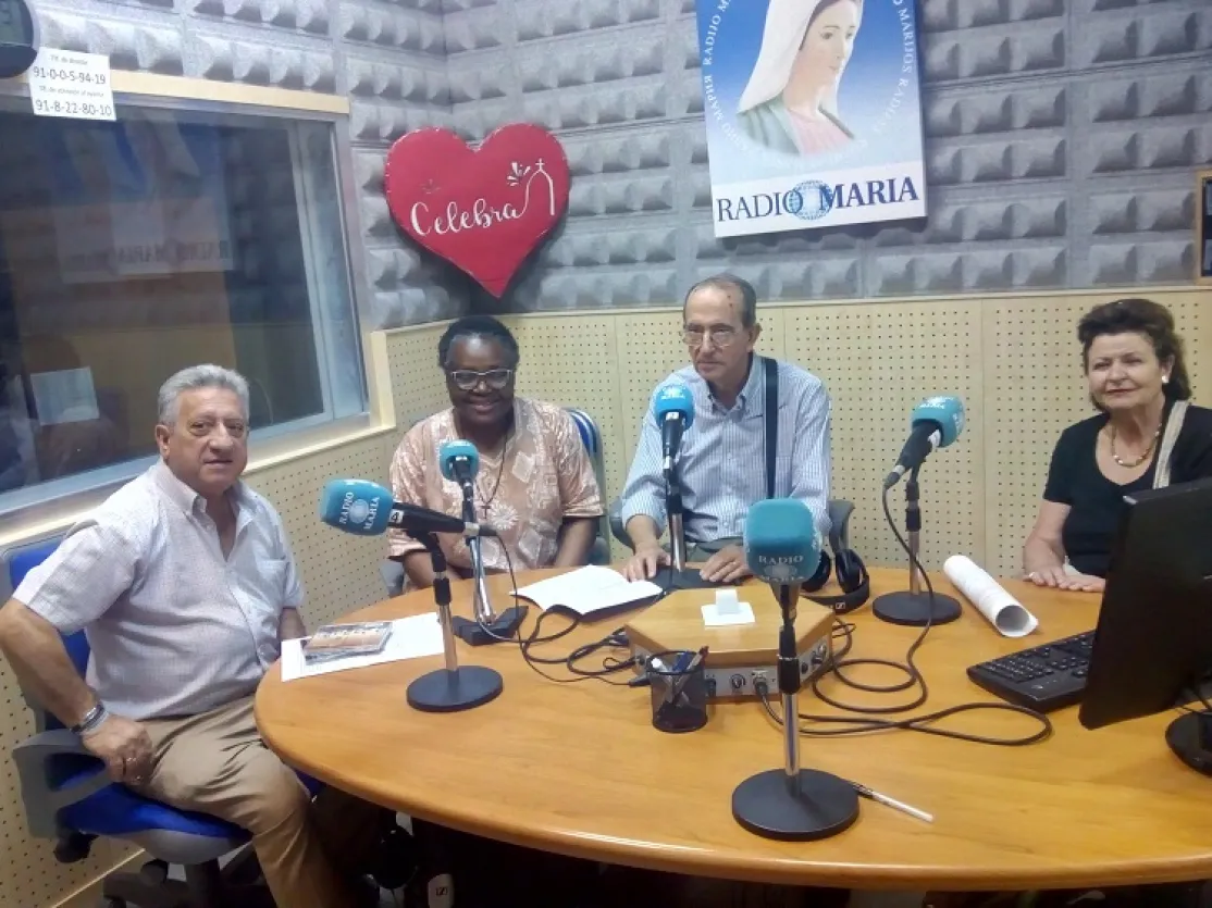 Manos Unidas con la misionera Alfonsina en Radio María