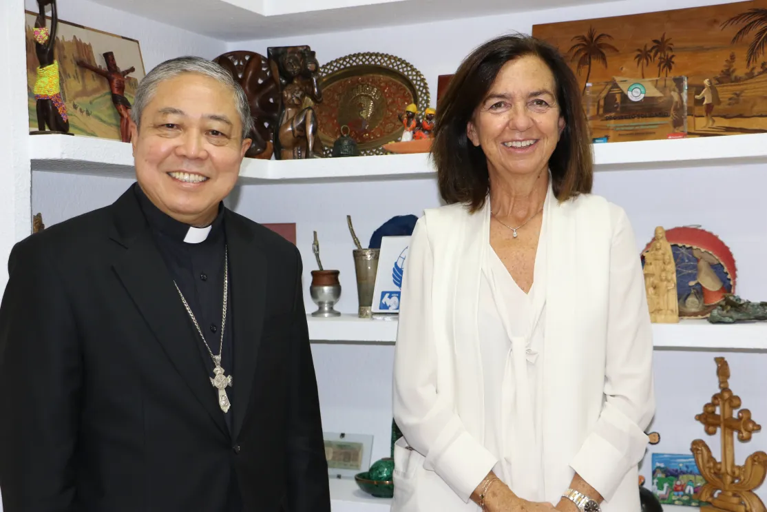 El Nuncio Apostólico visita Manos Unidas. Foto: Manos Unidas/Javier Mármol