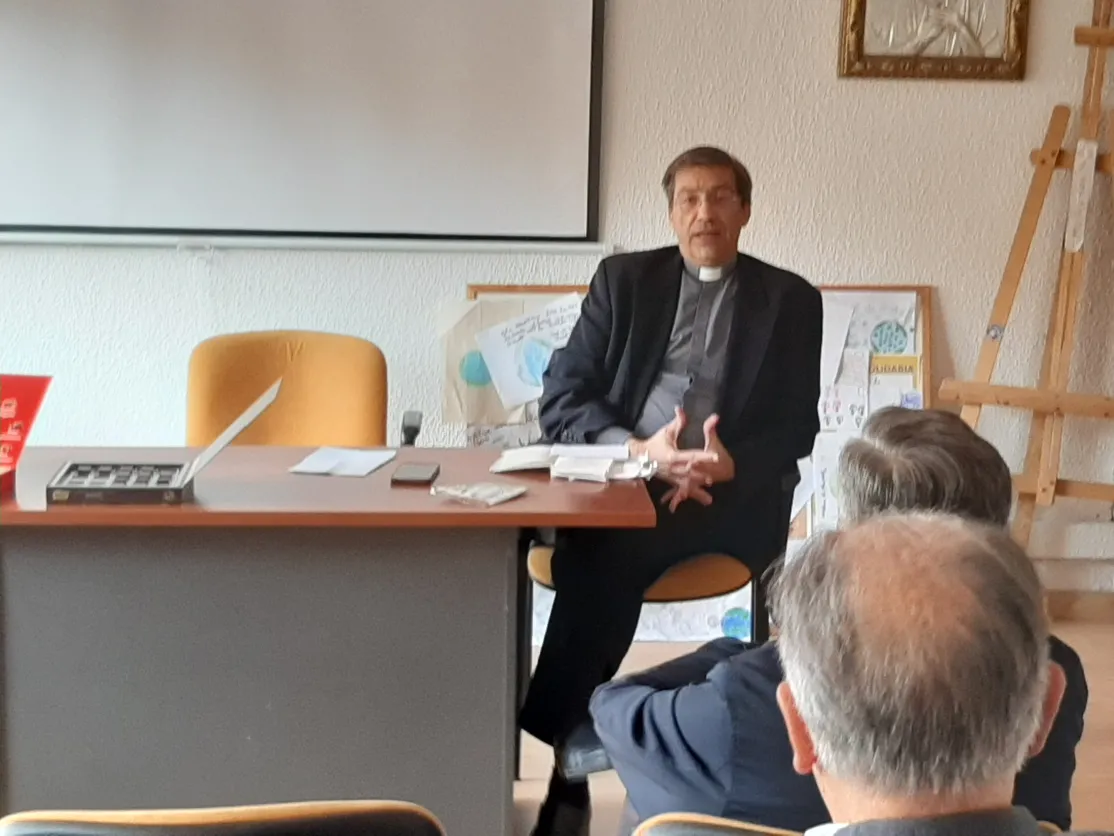 Charla de nuestro consiliario en los Lunes de Formación