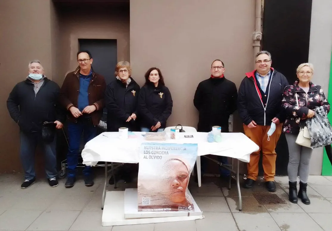 La comarcal de Benetússer ha promovido la organización de mesas petitorias en favor de Manos Unidas. 
