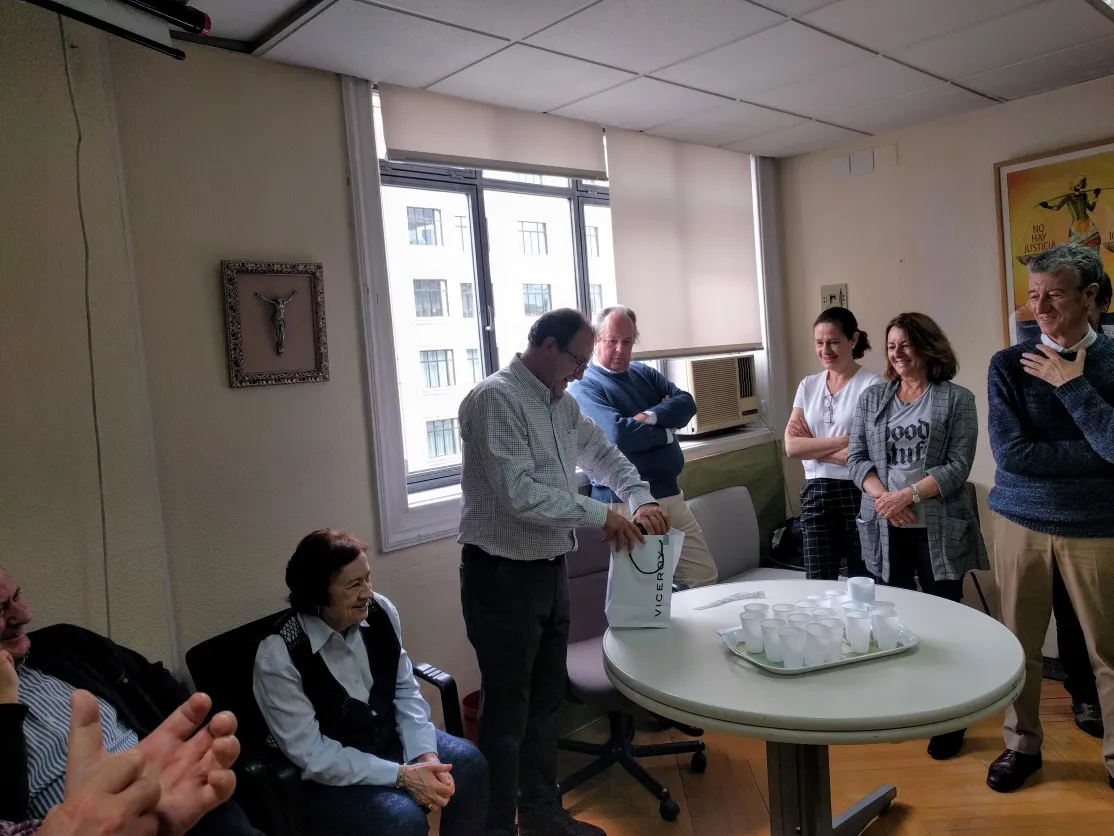 Homenaje a Gregorio por su tarea como Delegado de Manos Unidas Madrid