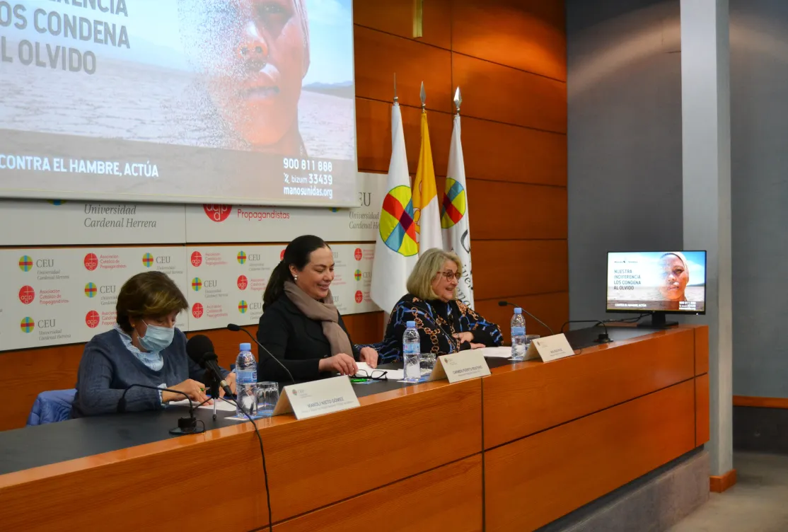 Manoli Nieto, trinitaria y misionera; Carmen Puerto, dirección de Palacio de Colomina CEU y Ana Ruiz Ruiz, delegada de Manos Unidas Valencia.