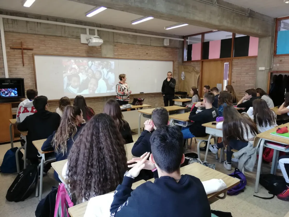 La Escuela Verge de la Salut con Manos Unidas