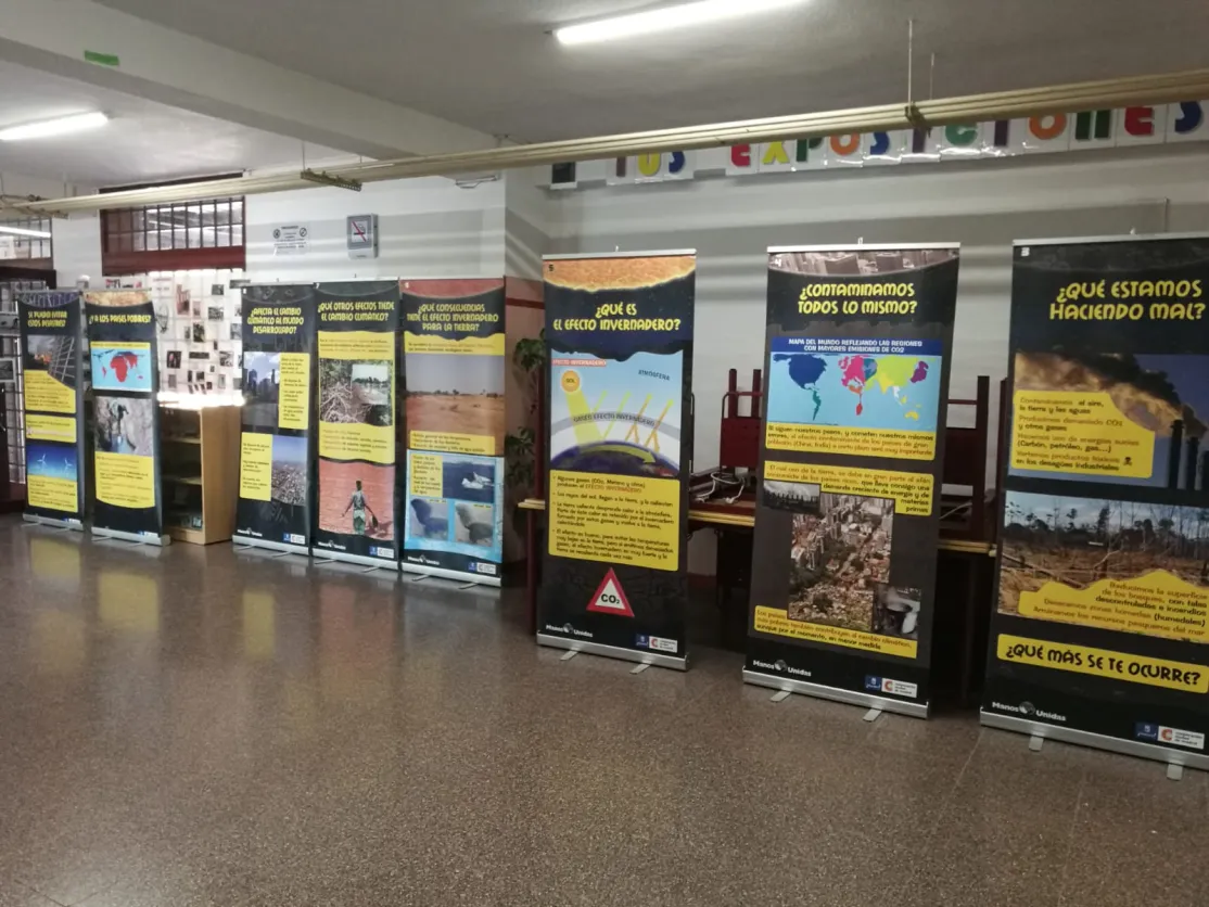 Exposición de Manos Unidas en el IES Severo Ochoa de Alcobendas