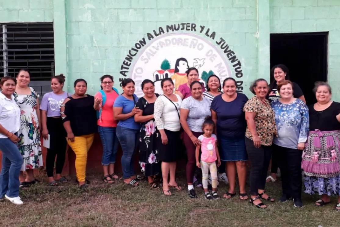 Salvadoras y Salvadas: una radio para romper el miedo. Día Internacional de la Mujer. Fotografía: Manos Unidas
