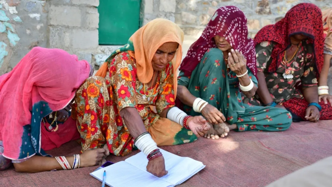 Manos Unidas ONG - La dura lucha por sobrevivir en el desierto del Thar (India)