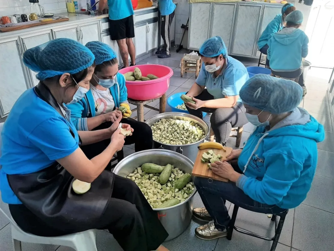 Trabajo de los Maristas azules durante la guerra de Siria. Foto: Manos Unidas/Maristas Azules