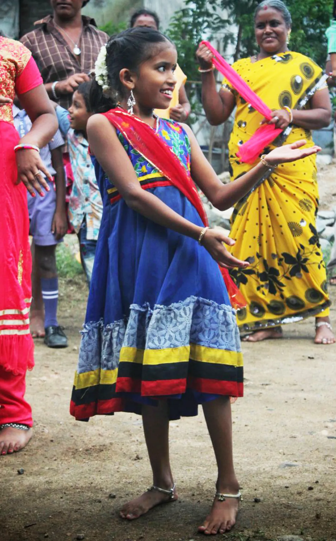 Una niña de la comunidad tribal Narikuravar (Tamil Nadu, India)