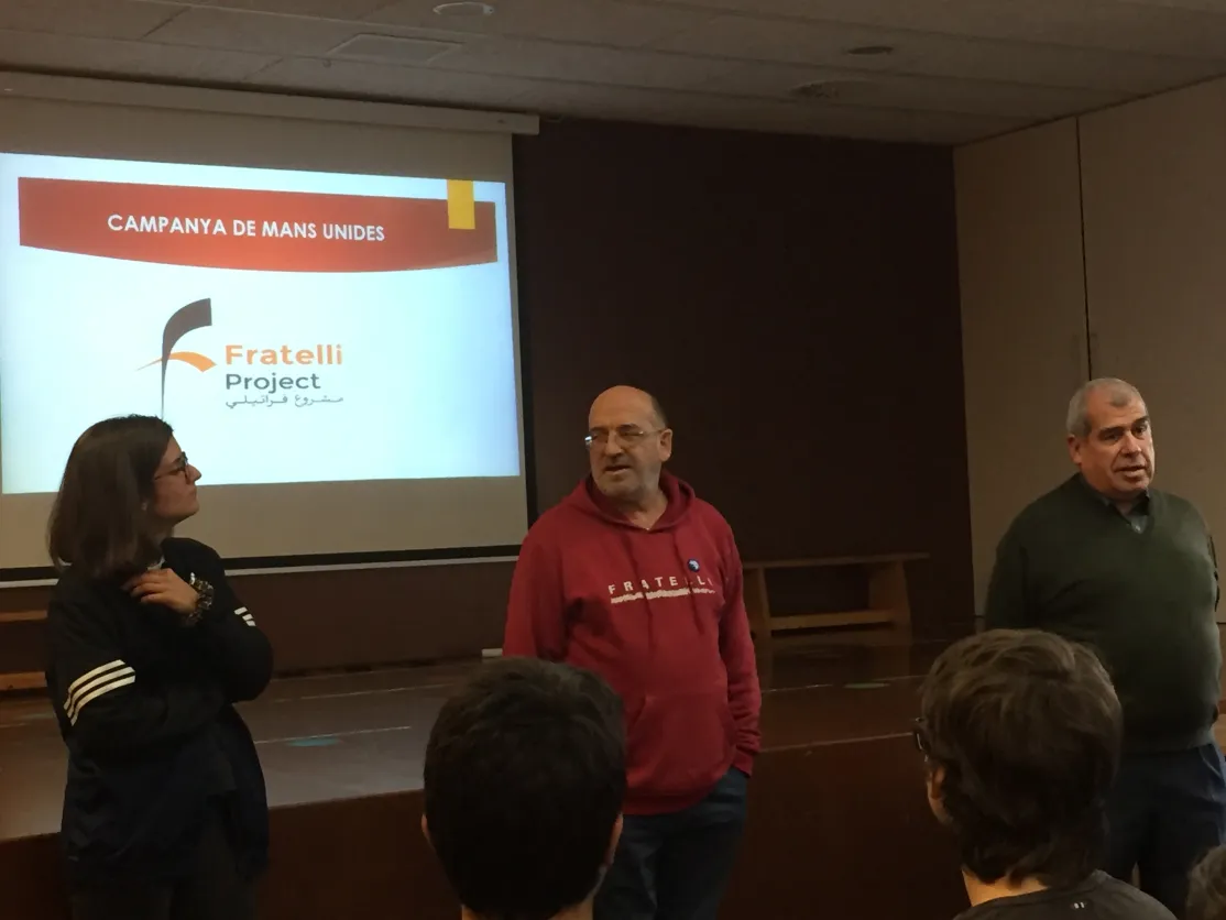 El misionero Miquel Cubeles en la escuela Maristes de Rubí