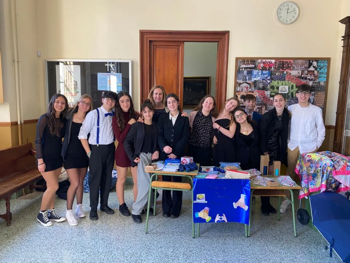 Mercadillo solidario a favor de Manos Unidas
