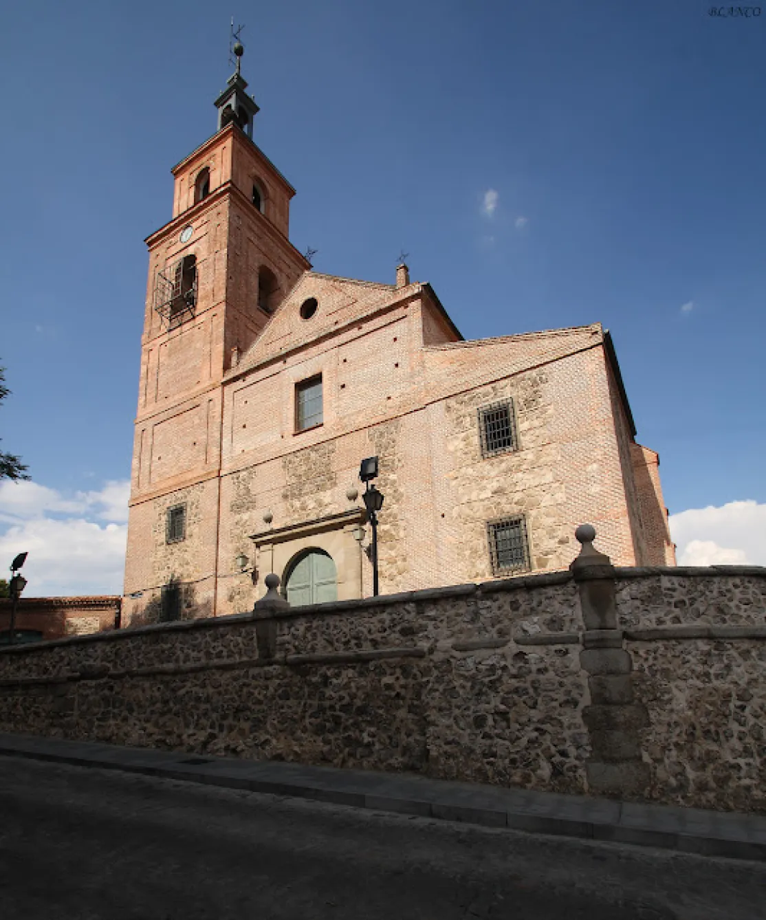 Iglesia de Santa María de la Antigua en Vicálvaro (Madrid)