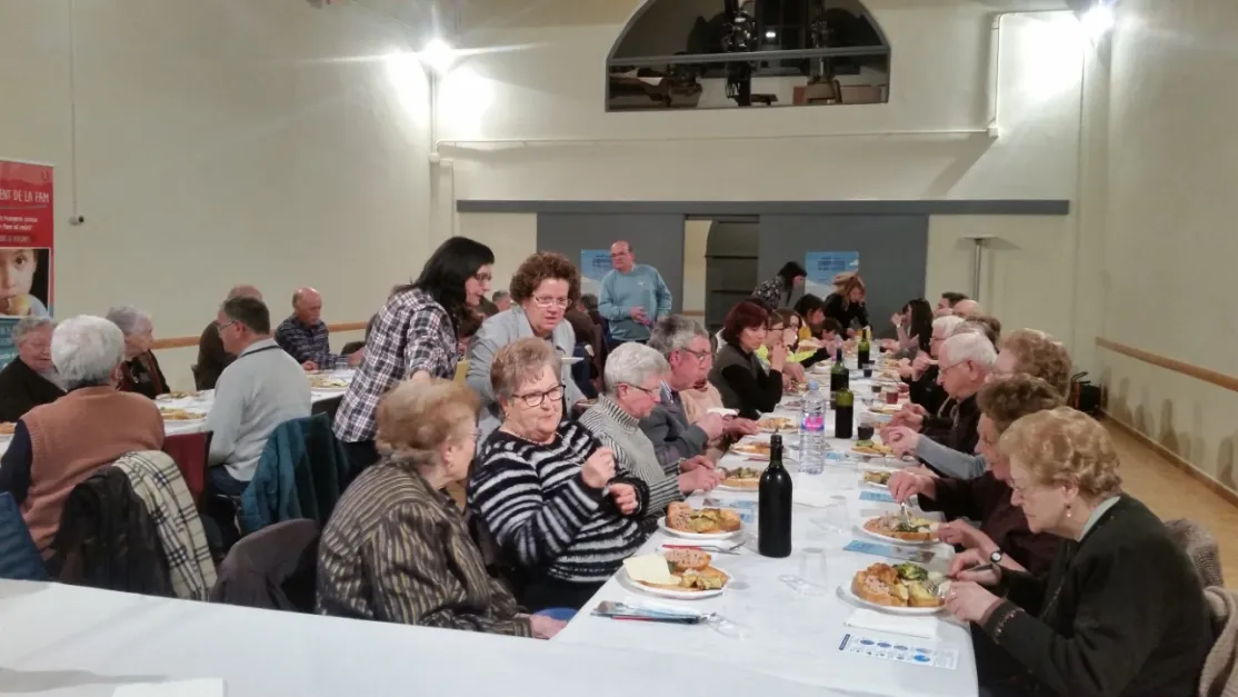 Cena solidaria en Masllorenç