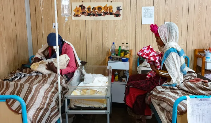 Mejora de los cuidados intensivos maternales y neonatales en 6 instituciones de salud