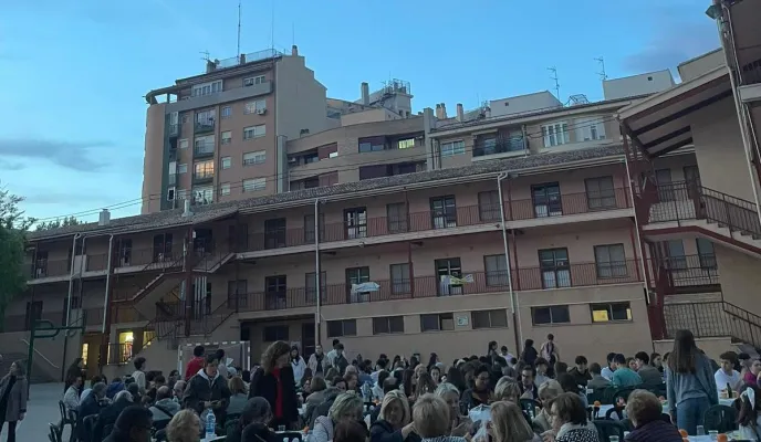 Cena del hambre en Alcoi Manos unidas Valencia