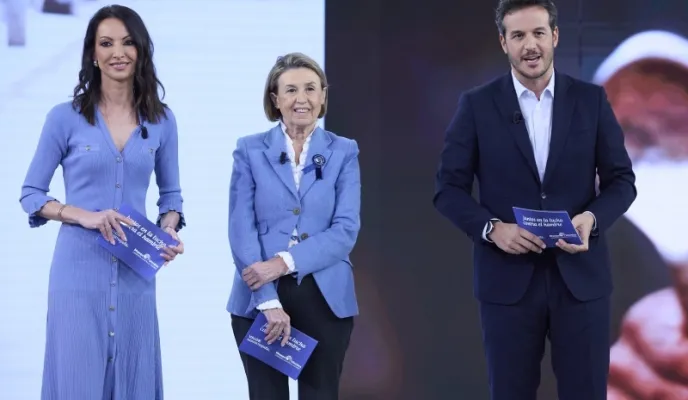 Campaña 67 Manos Unidas. Los presentadores Diego Losada y Laila Jiménez, durante la emisión del especial. Fotografía: Mediaset