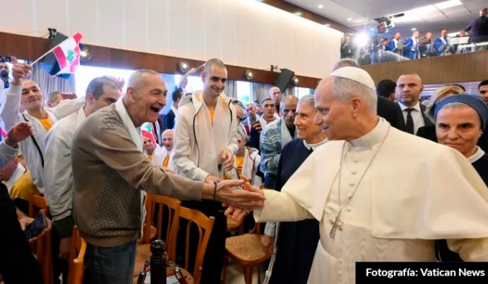 El Papa visita el hospital psiquiátrico de la Cruz, que apoya Manos Unidas. Fotografía: Vatican News