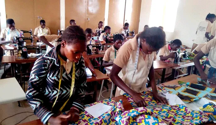 Formación para cambiar el destino de cientos de mujeres en Burkina Faso. Fotografía: Salesianas Don Bosco