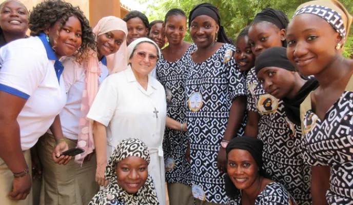Mali - Escuela de enfermeras - Foto Manos Unidas