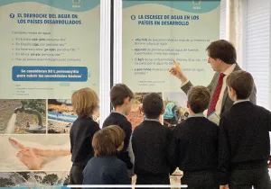 Exposición del Agua en el colegio El Redín de Pamplona
