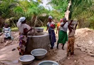 Acceso al agua potable y al saneamiento en Togo