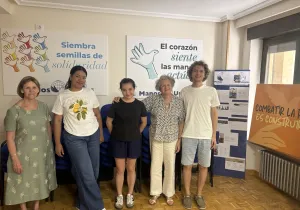 Manos Unidas Salamanca recibe a la Fundación FABRE