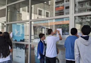 Exposición de la paz en el Colegio Santa Catalina de Pamplona