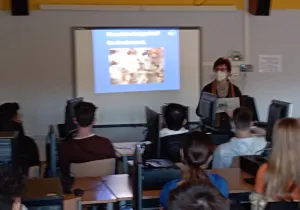 Charla sobre los derechos de la mujer y equidad
