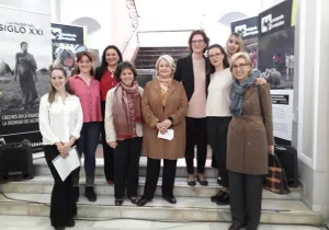 Inauguración de la exposición "La Mujer del Siglo XXI" de Manos Unidas Valencia en la Facultad de Enfermería de la UCV