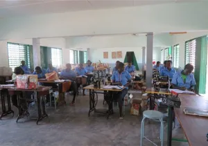 Proyecto de formación para mujeres jóvenes en Burkina Faso