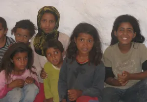 Niños palestinos beduinos