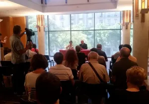 Begoña Floría presenta la rueda de prensa programación Teatros Tarragona