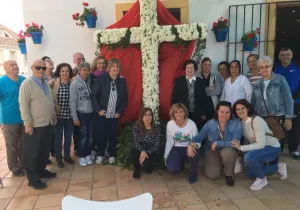 Cruz de Mayo en Estepona a favor de Manos Unidas