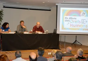 La sala de Cristianisme i Justícia se llenó para seguir la charla